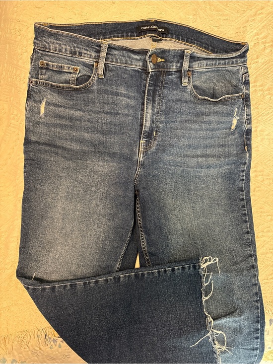 Calvin Klein Jeans Denim - Calvin Klein Distressed Dark Blue Cropped Jeans